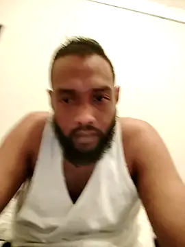 Snapshot of kulliguy chatting on 11-21-25, 07:56 kulliguy online show from 11-21-25, 07:56