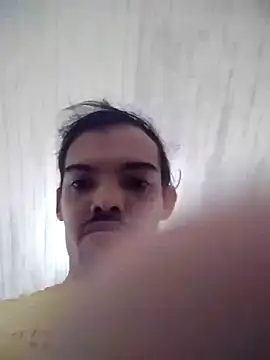 Snapshot of GuilhermeYuree chatting on 01-06-26, 03:49 GuilhermeYuree online show from 01-06-26, 03:49