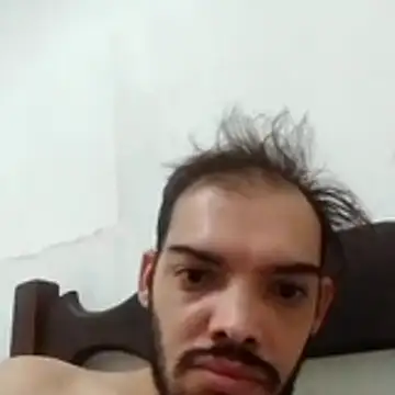 GuilhermeYuree online show from 05-11-26, 09:15