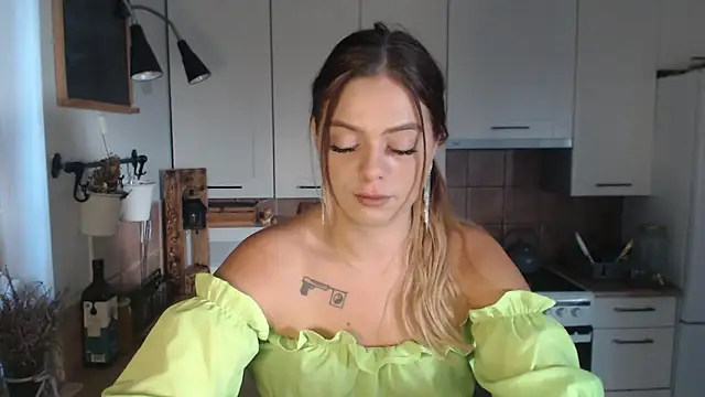 BuffyxLUST online show from 10-02-25, 07:15