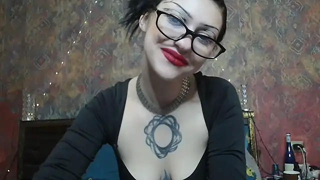 Susie su online show from 12-03-25, 09:18