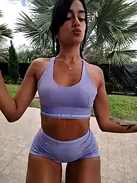 Juliana Xander online show from 10-13-25, 03:56