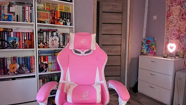 Snapshot of minionka chatting on 11-15-25, 02:53 minionka online show from 11-15-25, 02:53