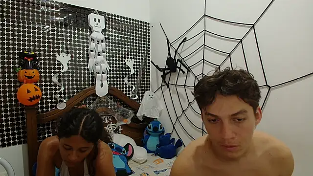 Snapshot of Aria_Arthur chatting on 10-27-25, 09:08 Aria Arthur online show from 10-27-25, 09:08