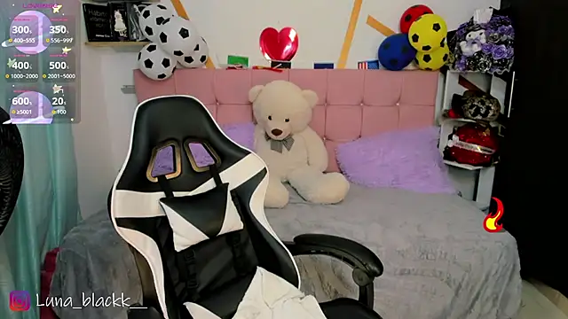 Luna blackk online show from 07-15-26, 09:09