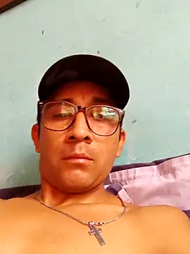 Snapshot of Angeles_198718 chatting on 03-13-26, 10:27 Angeles 198718 online show from 03-13-26, 10:27