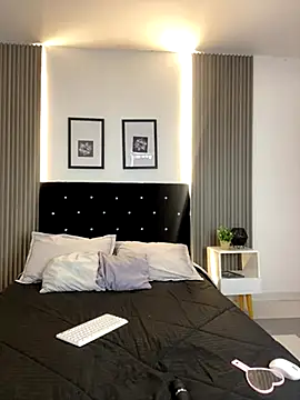 ashlycarteer online show from 09-17-25, 06:53