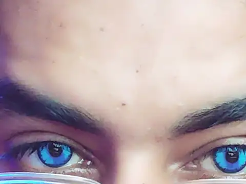 ChiseledCharm online show from 10-25-25, 07:41