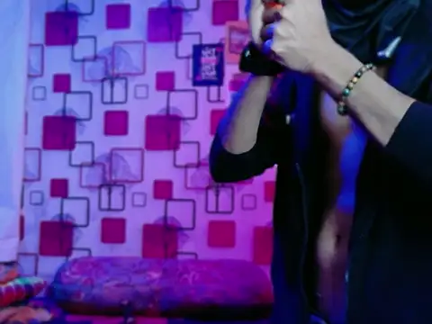 ChiseledCharm online show from 12-03-25, 07:12