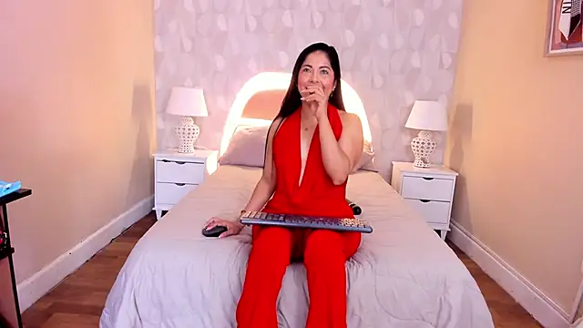 isabella milf  online show from 03-14-26, 07:19