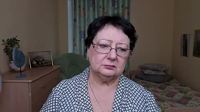 Snapshot of Margo_Moll chatting on 12-05-25, 07:39 Margo Moll online show from 12-05-25, 07:39