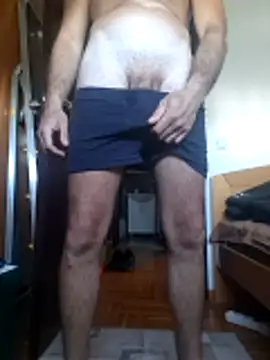 Snapshot of busters32 chatting on 05-28-26, 04:15 busters32 online show from 05-28-26, 04:15
