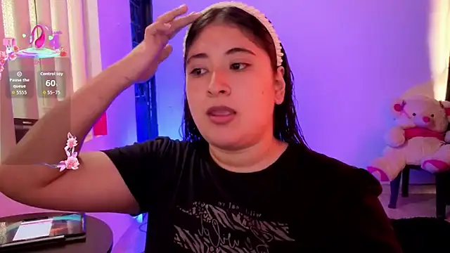 Snapshot of Gaby__Howards chatting on 09-15-25, 07:47 Gaby Howards online show from 09-15-25, 07:47