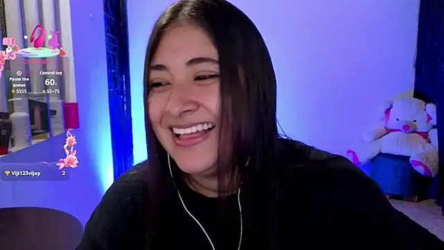 Snapshot of Gaby__Howards chatting on 09-20-25, 12:11 Gaby Howards online show from 09-20-25, 12:11