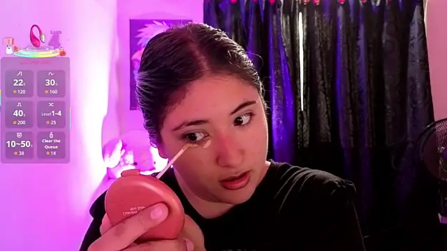 Snapshot of Gaby__Howards chatting on 10-13-25, 07:03 Gaby Howards online show from 10-13-25, 07:03