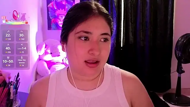 Snapshot of Gaby__Howards chatting on 10-14-25, 07:03 Gaby Howards online show from 10-14-25, 07:03