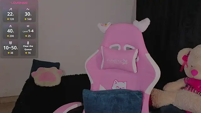 Snapshot of Gaby__Howards chatting on 11-22-25, 07:02 Gaby Howards online show from 11-22-25, 07:02