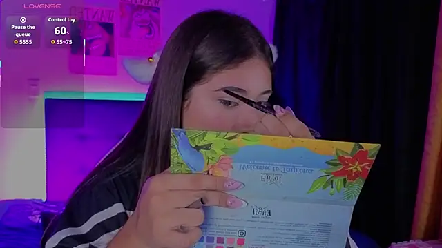 Snapshot of Gaby__Howards chatting on 12-01-25, 07:08 Gaby Howards online show from 12-01-25, 07:08