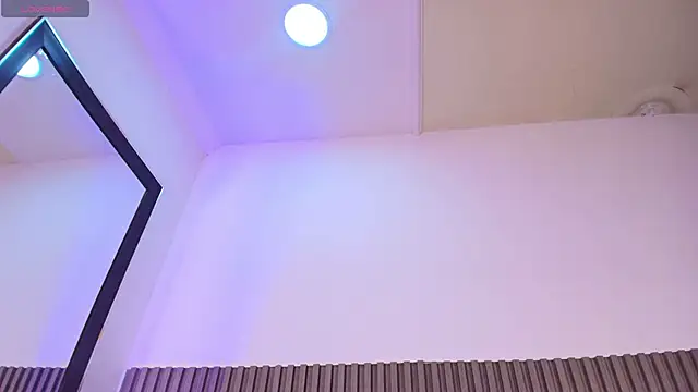 ZOETTAYLOR online show from 05-16-26, 06:28