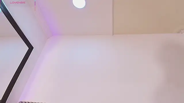 ZOETTAYLOR online show from 05-22-26, 07:08