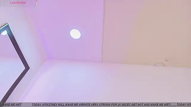 ZOETTAYLOR online show from 05-26-26, 06:59