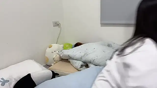 Snapshot of LHeart chatting on 09-24-25, 02:31 LHeart online show from 09-24-25, 02:31