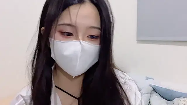 Snapshot of LHeart chatting on 09-27-25, 01:49 LHeart online show from 09-27-25, 01:49