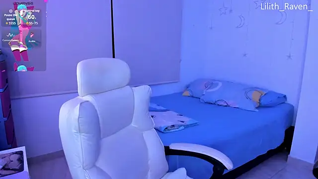 Snapshot of Lilith_Raven_ chatting on 10-29-25, 02:47 Lilith Raven online show from 10-29-25, 02:47