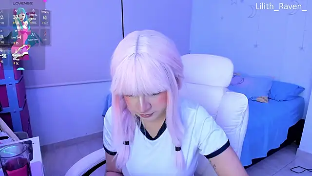 Snapshot of Lilith_Raven_ chatting on 11-04-25, 03:27 Lilith Raven online show from 11-04-25, 03:27