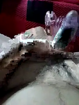 Snapshot of Ravenvodka chatting on 11-04-25, 08:02 Ravenvodka online show from 11-04-25, 08:02