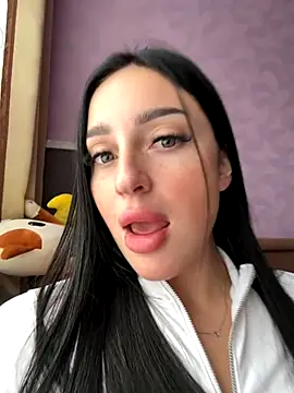 Snapshot of Soft_Pleasure chatting on 10-15-25, 09:31 Soft Pleasure online show from 10-15-25, 09:31