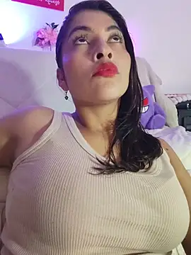 Snapshot of Fox_Roxxan chatting on 02-24-26, 01:58 Fox Roxxan online show from 02-24-26, 01:58