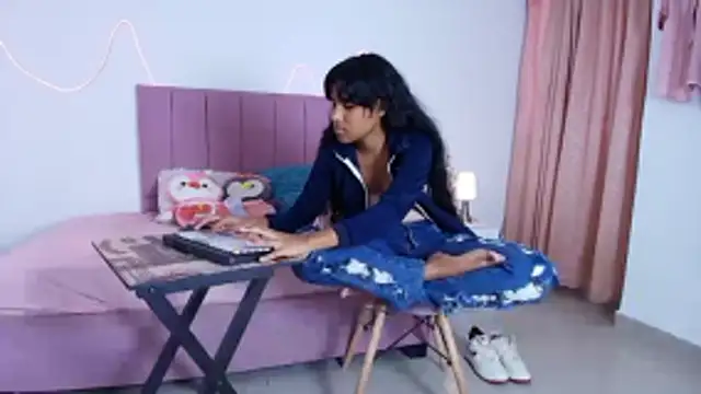 Snapshot of Andre_lezcano chatting on 01-11-26, 08:47 Andre lezcano online show from 01-11-26, 08:47