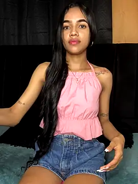 Snapshot of violeta_18x chatting on 10-07-25, 01:08 violeta 18x online show from 10-07-25, 01:08