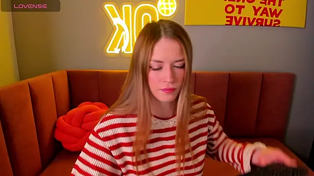 StacyWells online show from 04-20-26, 01:41