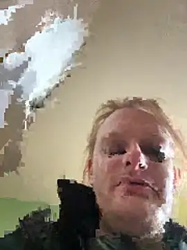 Snapshot of avamaxwell chatting on 02-27-26, 02:28 avamaxwell online show from 02-27-26, 02:28