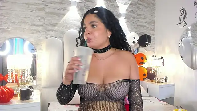 Yassy vazquez online show from 10-09-25, 07:34