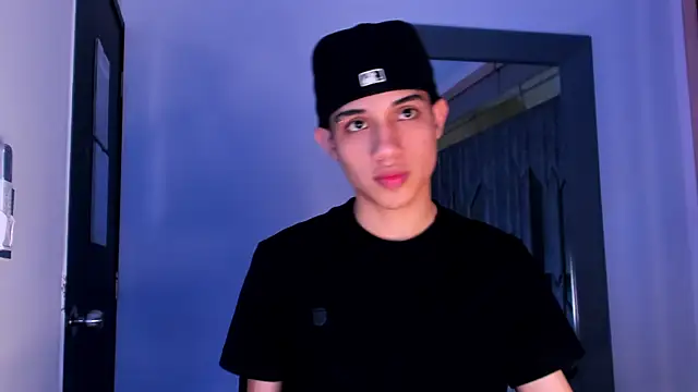 Sebax Young online show from 02-20-26, 08:42