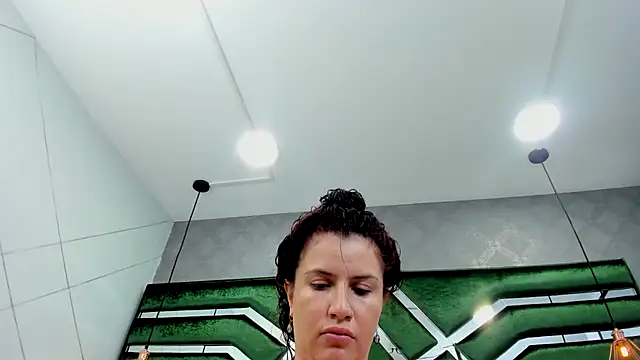 ThaliaCross online show from 09-23-25, 08:01