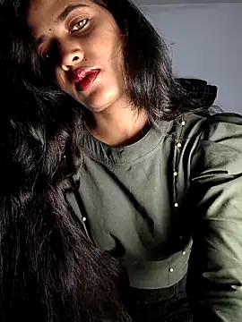 Snapshot of cute_radhikaa chatting on 09-15-25, 07:03 cute radhikaa online show from 09-15-25, 07:03