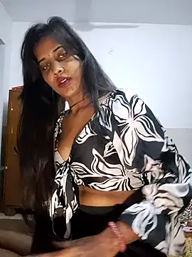 Snapshot of cute_radhikaa chatting on 11-05-25, 06:41 cute radhikaa online show from 11-05-25, 06:41