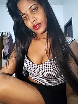 Snapshot of cute_radhikaa chatting on 11-06-25, 02:18 cute radhikaa online show from 11-06-25, 02:18