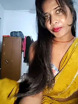 Snapshot of cute_radhikaa chatting on 11-12-25, 06:41 cute radhikaa online show from 11-12-25, 06:41