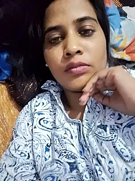 cute radhikaa online show from 05-25-26, 11:16