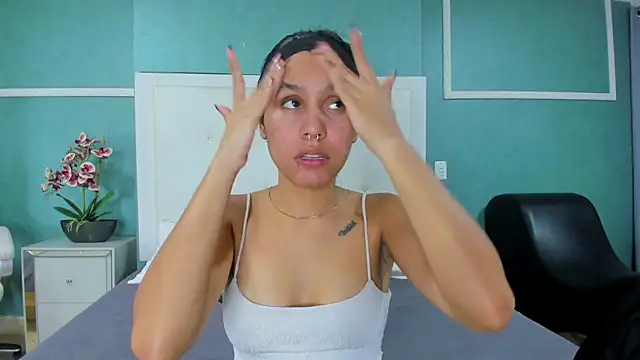 ania gomez online show from 11-14-25, 09:57