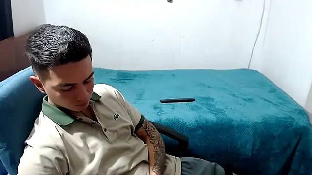 santii ss online show from 10-04-25, 02:09