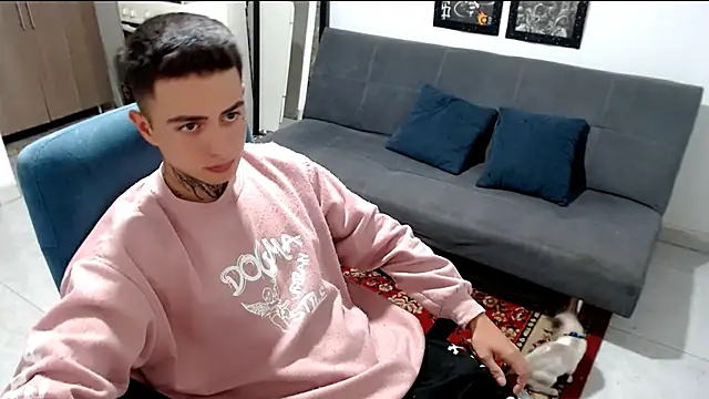 Snapshot of santii_ss chatting on 12-22-25, 12:51 santii ss online show from 12-22-25, 12:51