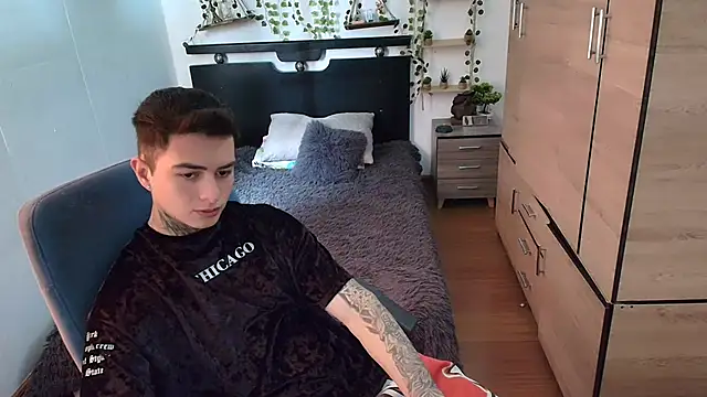 santii ss online show from 05-19-26, 02:34