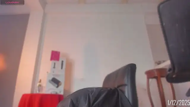 Chloe cooperr online show from 12-02-25, 07:53