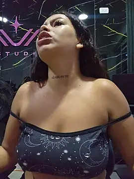 Yessica Lopezz online show from 06-16-26, 11:46